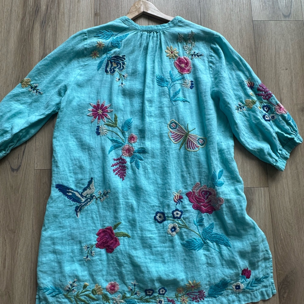 Johnny Was Turquoise Floral Embroidered Top - Picture 2 of 4